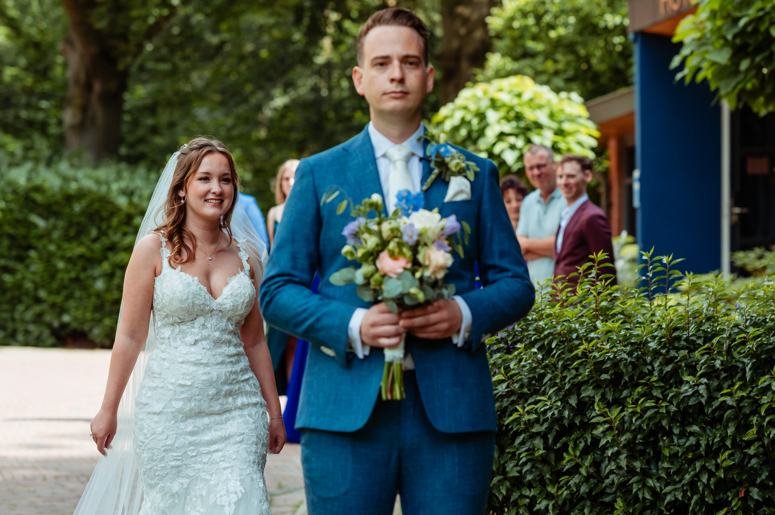 Bruidspaar op hun trouwdag, door Made by Jantine